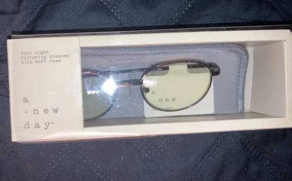 Foldable Anti-Blue Light Reading Glasses with Case - Facebook