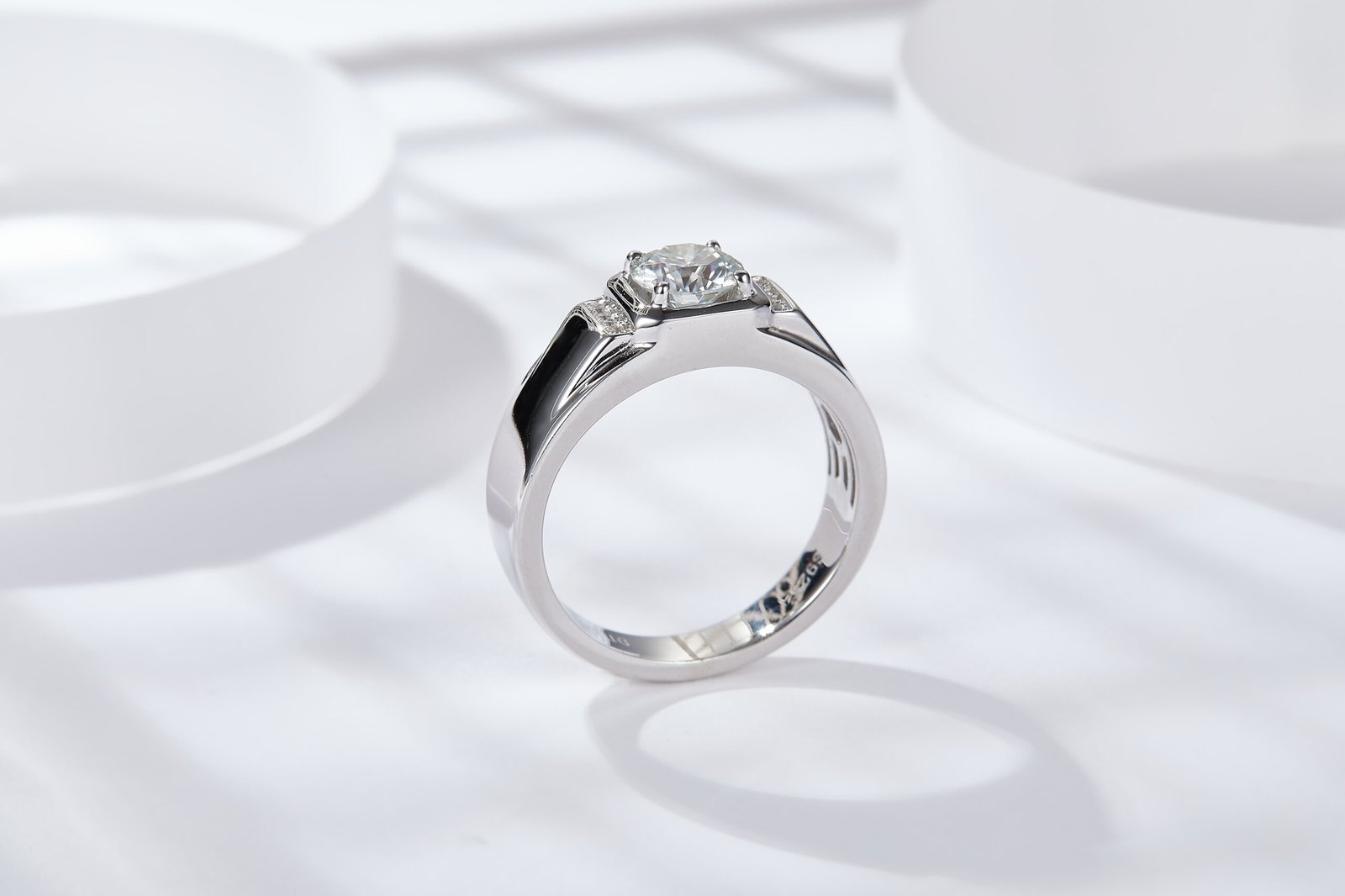 S925 Sterling Silver 1ct Moissanite Men's Ring - Image 2