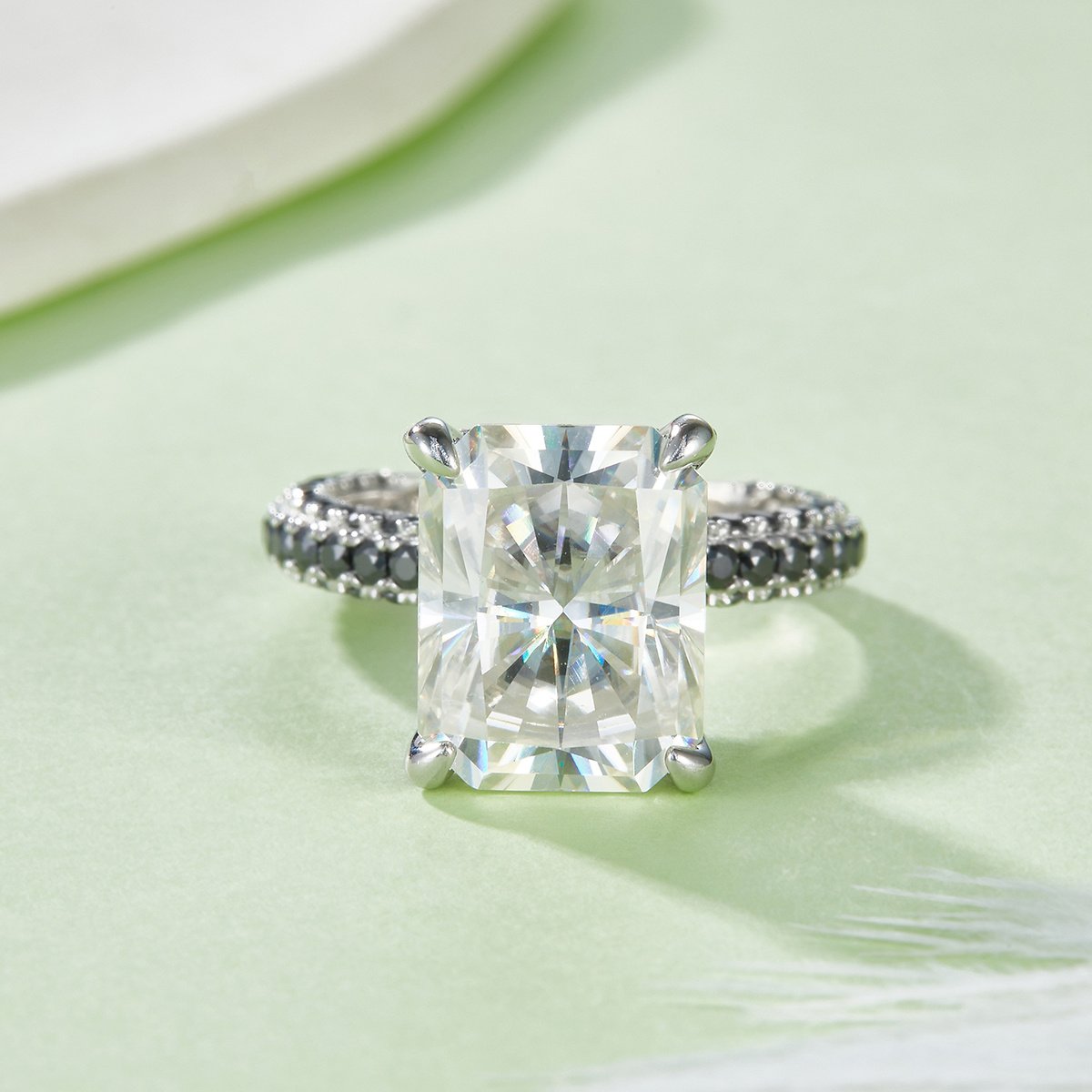 Sterling Silver 8ct Moissanite Statement Ring - Image 2
